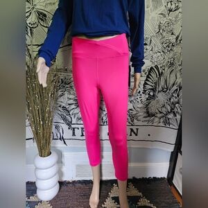 NWT 90° Degree By Reflez Interlock Lana Crossover Crop Tight Raspberry Sorbet M
